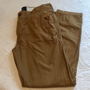 AE men’s khakis
